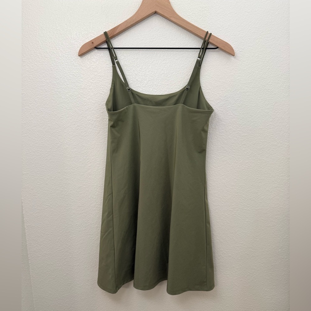 Abercrombie Traveler Mini Active Dress | XS | Built-In Shorts | Green - Picture 5 of 13